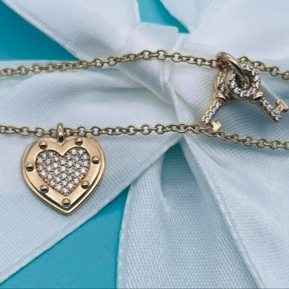 Tiffany & Co 18ct Rose Gold & Diamond Love Heart & Key Bracelet - Picture 4 of 4